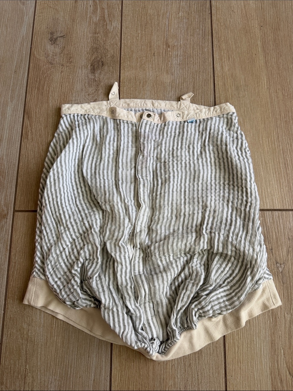 Little Unicorn Muslim Striped Cream and Gray car seat canopy